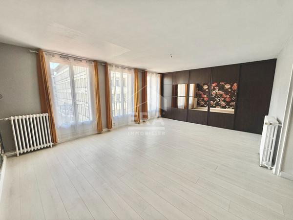 Centre ville d'Orléans , appartement de 3 pièce(s) , surface 80 m2