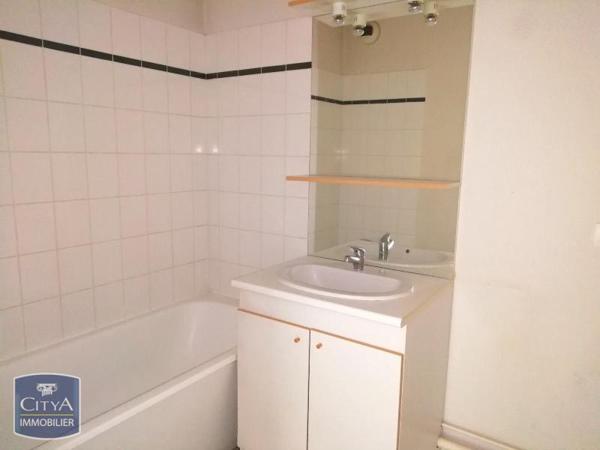 Appartement à louer 2 pièces 54.65m²