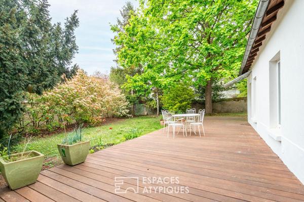 Maison de plain-pied avec terrasse et jardin au quartier des Buttes