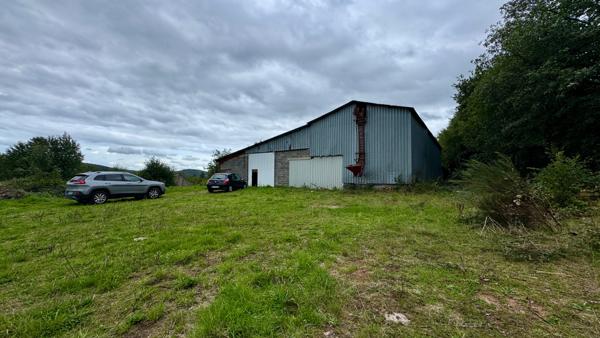 Saint-Martin-du-Puy (58140) Entrepot de 800 M2 sur 11135 M2 de terrain