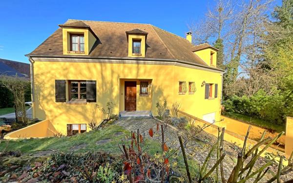 Maison à vendre    7 pièces • 192 m2 Bures-sur-Yvette