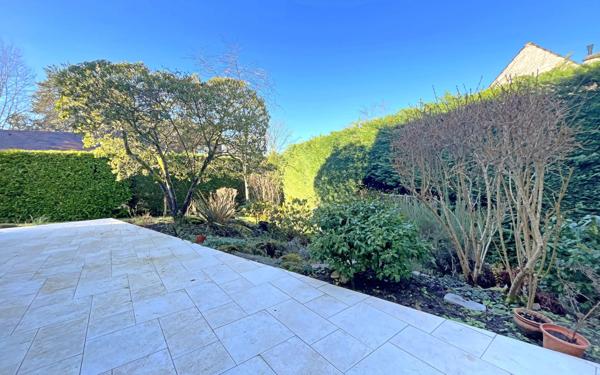 Maison à vendre    7 pièces • 192 m2 Bures-sur-Yvette