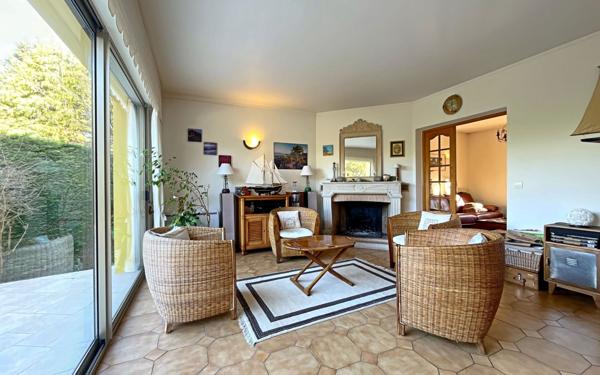 Maison à vendre    7 pièces • 192 m2 Bures-sur-Yvette