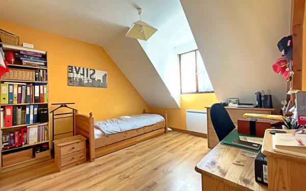 Maison à vendre    7 pièces • 192 m2 Bures-sur-Yvette