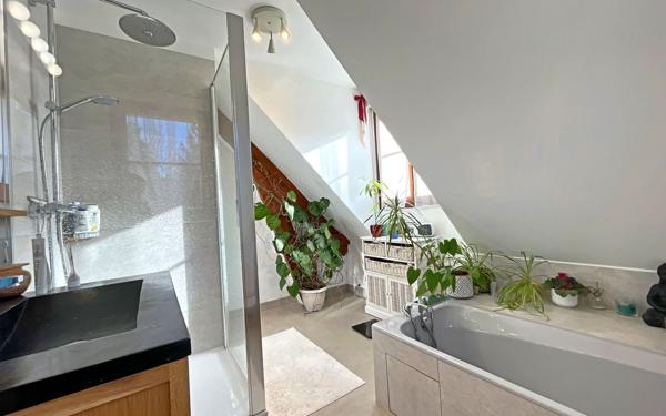 Maison à vendre    7 pièces • 192 m2 Bures-sur-Yvette