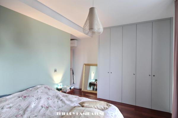 CENTRE VILLE MAIRIE MAGNIFIQUE MAISON MEULIERE ENTIEREMENT RENOVEE DPE C 5 PIECES 3 CHAMBRES S/SOL TOTAL JARDIN 300M2