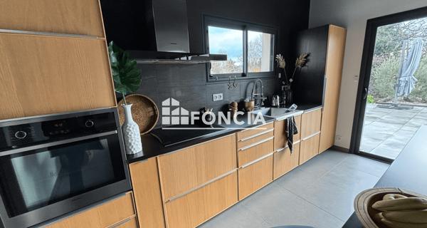 Location Maison 4 pièces 124.88 m² - Montboucher-sur-jabron 26740