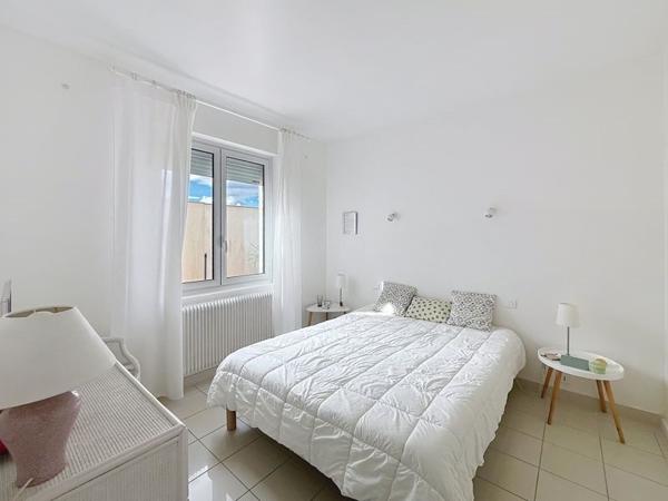 Maison à vendre 320 000 € Saint-Nicolas-de-la-Grave 7 p 185 m² DPE C