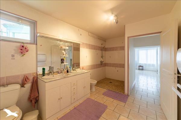 Maison à vendre 213 000 € Saint-Nicolas-de-la-Grave 9 p 252 m² DPE B