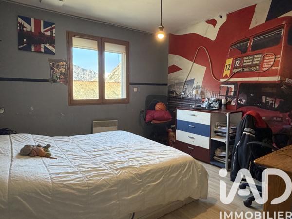 Maison à vendre 6 pièces 150 m² Saint-Julien-Mont-Denis