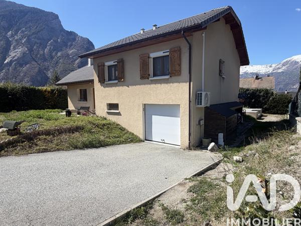 Maison à vendre 6 pièces 150 m² Saint-Julien-Mont-Denis