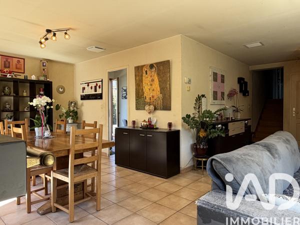 Maison à vendre 6 pièces 150 m² Saint-Julien-Mont-Denis