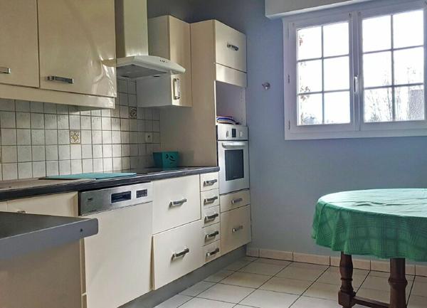 Maison à vendre    6 pièces • 120,77 m2 Rochefort-en-Terre