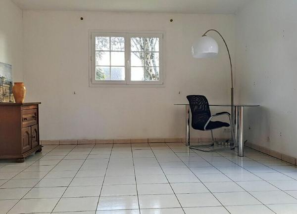 Maison à vendre    6 pièces • 120,77 m2 Rochefort-en-Terre