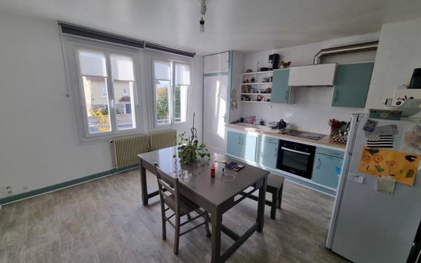 Maison à vendre    4 pièces • 97 m2 Saint-Yrieix-la-Perche