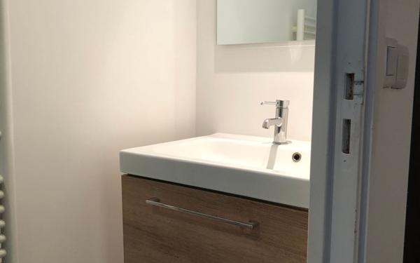 Appartement à louer    1 pièce •  Rochefort