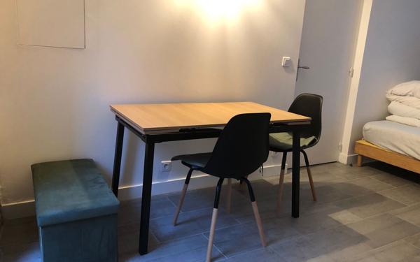 Appartement à louer    1 pièce •  Rochefort