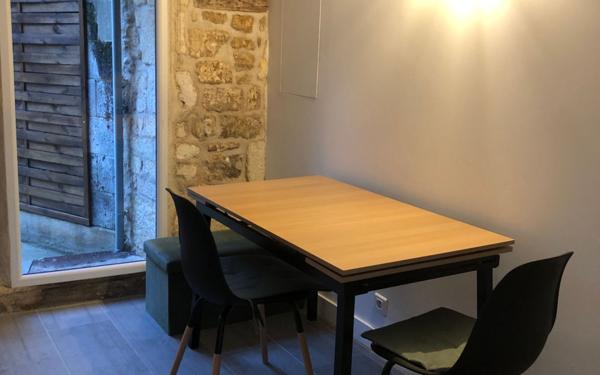 Appartement à louer    1 pièce •  Rochefort