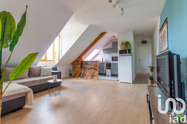 Appartement 2 pièces de 47 m² à Mézières-sur-Seine (78970)
