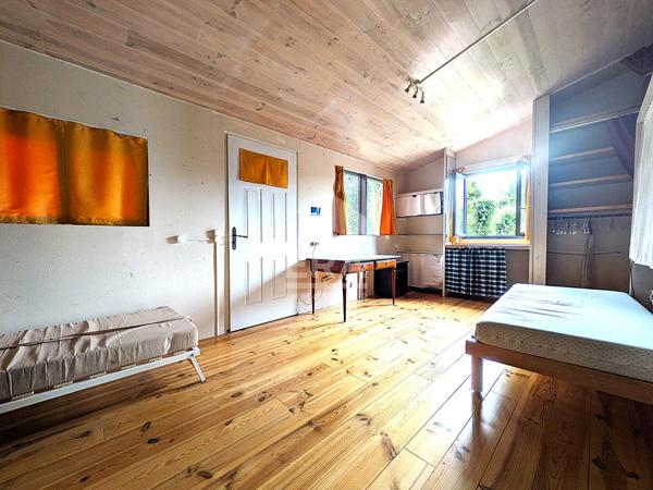 Opportunité rare Maison/ Chalet à rénover  AU CALME ABSOLU - Valbonne