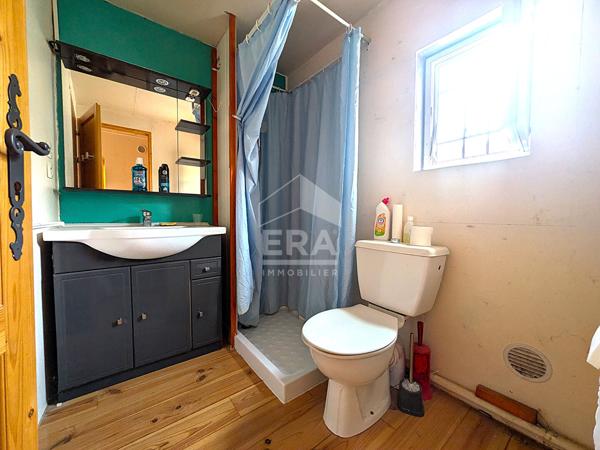 Opportunité rare Maison/ Chalet à rénover  AU CALME ABSOLU - Valbonne