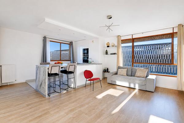 Appartement
         3 pièces
        - 70 m² Exclusivité 350 000 € *
