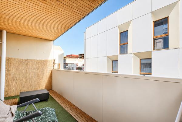 Appartement
         3 pièces
        - 70 m² Exclusivité 350 000 € *