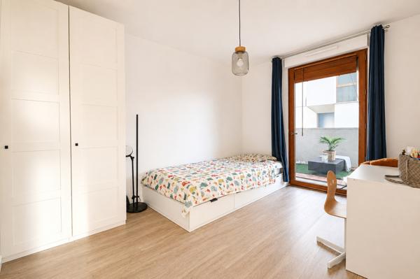 Appartement
         3 pièces
        - 70 m² Exclusivité 350 000 € *