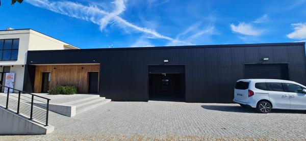 Local d'activité 156 m2