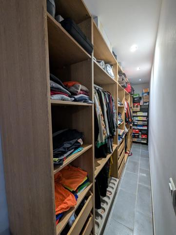 Rare à St Bonnet de Mure le Haut : maison plain-pied 6 pièces avec piscine, pergola bioclimatique et véranda