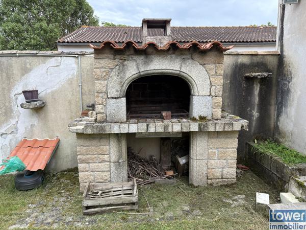 Maison À vendre : Pavillon lumineux de 102 m² - 3 chambres, jardin, garage - Cozes 17120