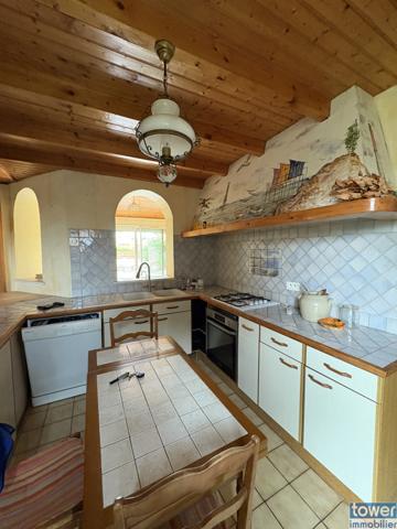 Maison À vendre : Pavillon lumineux de 102 m² - 3 chambres, jardin, garage - Cozes 17120