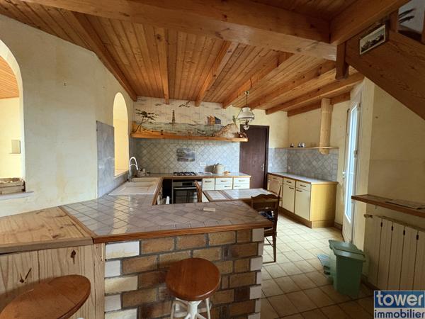 Maison À vendre : Pavillon lumineux de 102 m² - 3 chambres, jardin, garage - Cozes 17120