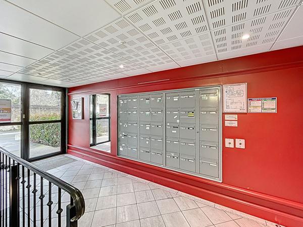 Appartement T3 avec terrasse couverte et place de parking