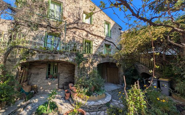 Maison à vendre    4 pièces •  Pézenas