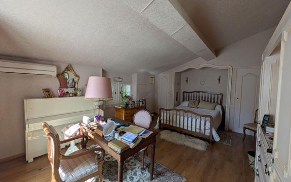 Maison à vendre    4 pièces •  Pézenas