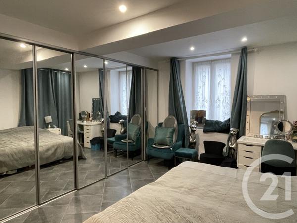 Maison à vendre  7 pièces - 215 m2 GUISE - 02