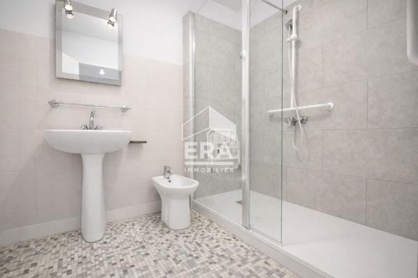 5 pièces 82m² - LUMINEUX-BALCON-PARKING & CAVE