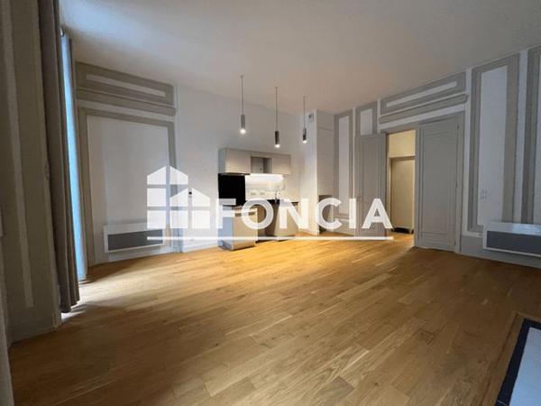 Location Appartement 3 pièces 68.3 m² - 21 RUE DE LA PREFECTURE Besancon 25000