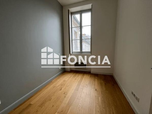Location Appartement 3 pièces 68.3 m² - 21 RUE DE LA PREFECTURE Besancon 25000