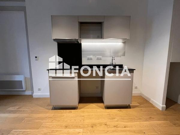 Location Appartement 3 pièces 68.3 m² - 21 RUE DE LA PREFECTURE Besancon 25000