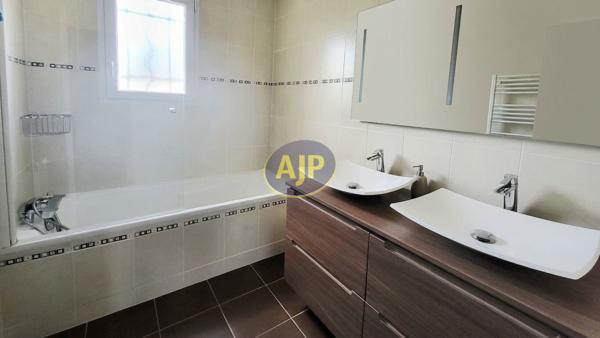 Maison à vendre Talence - 5 pièces, 92m² avec 3 chambre(s) à 425 000€ - AJP ACTEA Talence