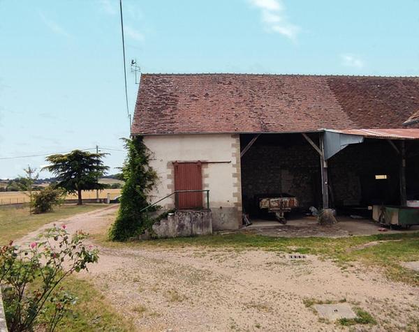Maison de pays  4 pièces 85 m2 grandes dépendances