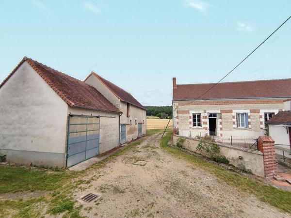 Maison de pays  4 pièces 85 m2 grandes dépendances