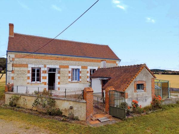 Maison de pays  4 pièces 85 m2 grandes dépendances
