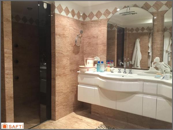 EXCEPTIONNEL VIAGER occupé sur l'île de Noirmoutier à 300m de la plage