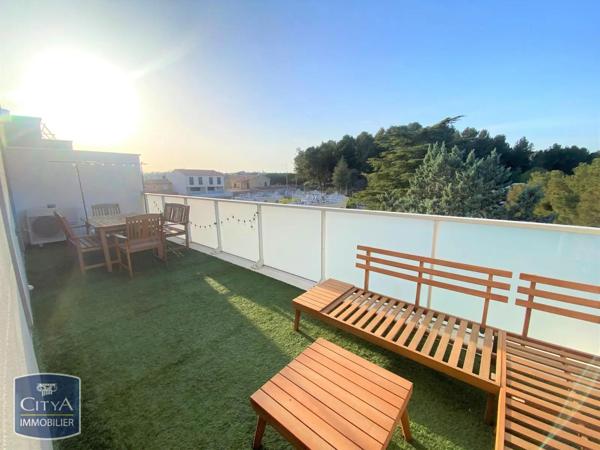 Appartement à louer 3 pièces 57.22m² Istres (13800)
