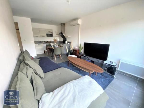 Appartement à louer 3 pièces 57.22m² Istres (13800)