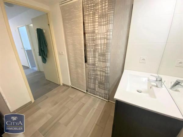 Appartement à louer 3 pièces 57.22m² Istres (13800)