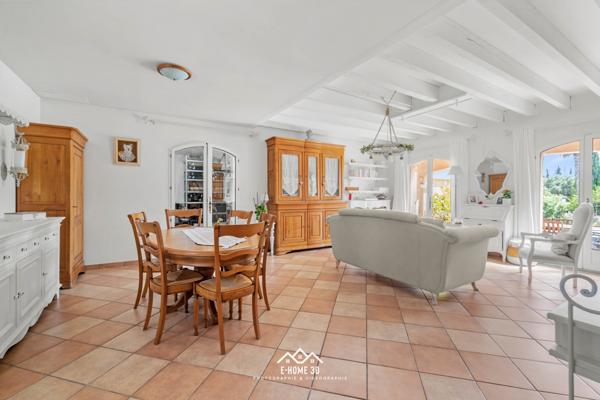 Chateau gombert (13013) Maison T6 Exceptionnelle Chateau Gombert Les Medecins Parcelle 1500m²